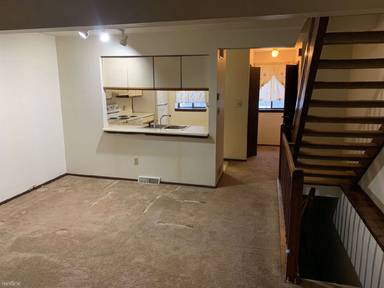 Main picture of 242 West St