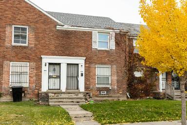 Main picture of 450 Marquette Dr