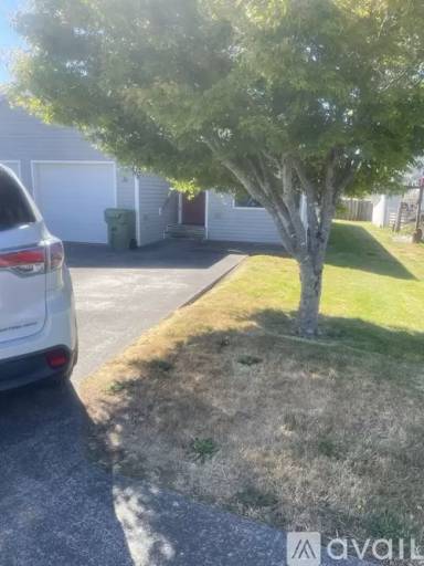 Main picture of 31 SW 1st St