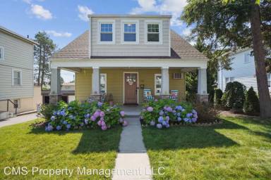 Main picture of 110 6th St