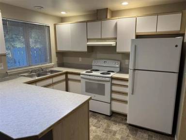 Main picture of 19003 107th St E