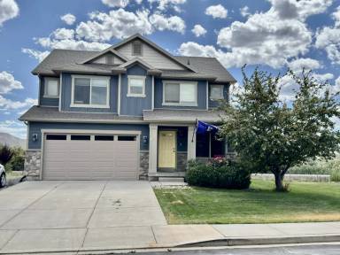 Main picture of 722 S Willow Park Dr