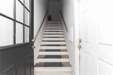 Main picture of 815 48th St