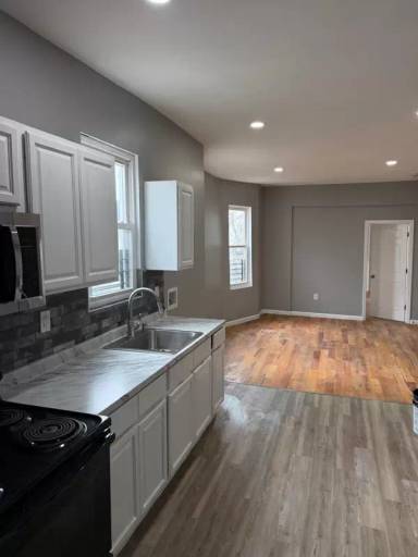 Main picture of 904 S 18th St
