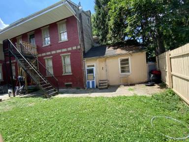 Main picture of 633 Manor St