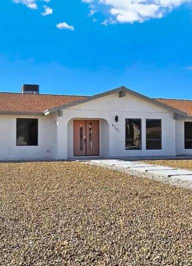 Main picture of 8201 W Hammer Ln