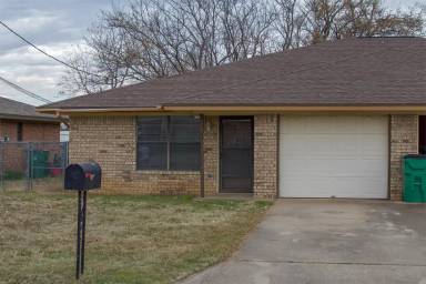 Main picture of 103 Briarwood Ln