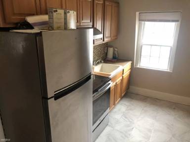 Main picture of 390 Cambridge St
