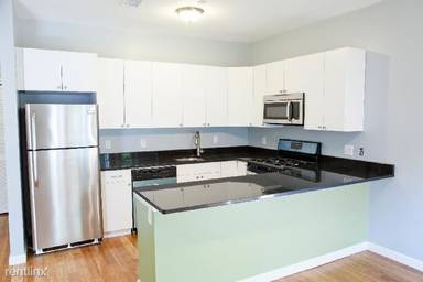 Main picture of 23 Evergreen St