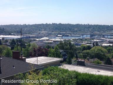 Main picture of 217 NW Market St