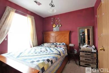 Main picture of 2214 S Harvey Wakefield Ave