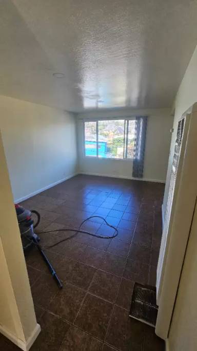 Main picture of 850 Olive Ave