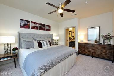 Main picture of Broadstone Falcon Landing
