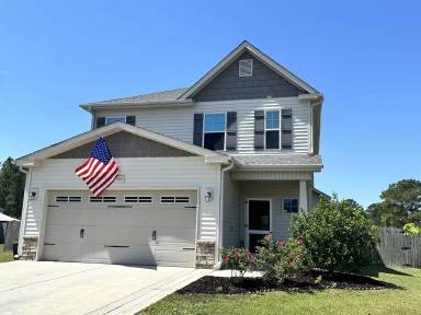 Main picture of 205 Mango Pl S