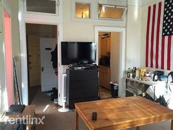 Main picture of 471 Commonwealth Ave