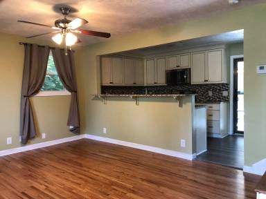 Main picture of 403 Nokes Ct
