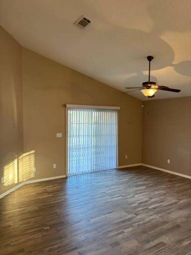 Main picture of 724 Hanley Downs Dr