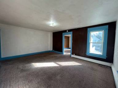 Main picture of 1438 W 15th St