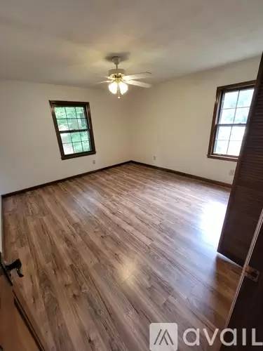 Main picture of 3665 Clubhouse Ln SE