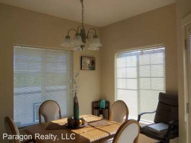 Main picture of West Oaks Condominiums