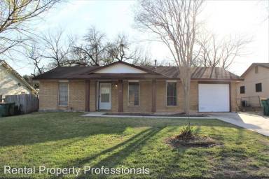 Main picture of 133 Meadow Dr