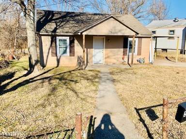 Main picture of 558 S Carlisle Dr