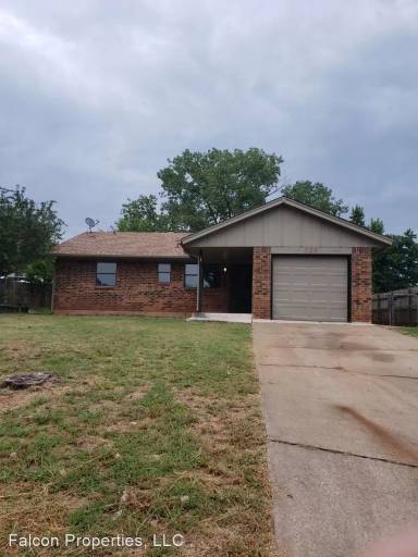 Main picture of 329 Robbin Cir
