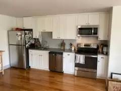 Main picture of 2 Hone St