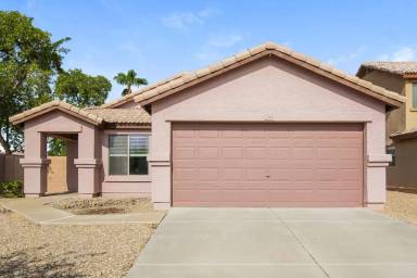 Main picture of 1994 S 172nd Ln