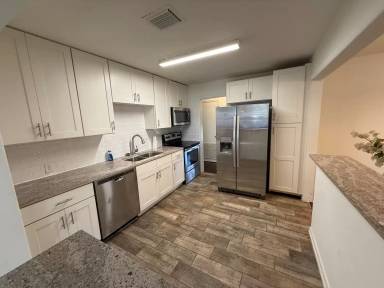 Main picture of 4320 Anvers Blvd