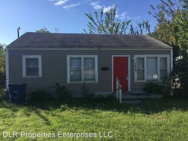 Main picture of 1020 E Apache St