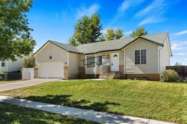 Main picture of 1303 N Quincy Ave