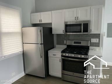 Main picture of 1131 W Madison St