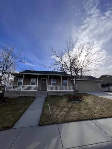 Main picture of 515 Sawtooth St