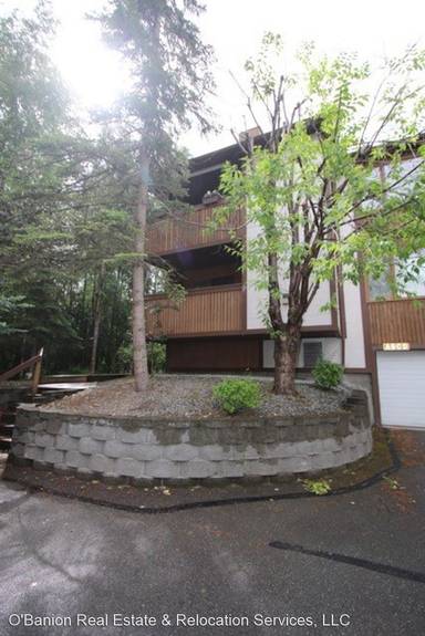 Main picture of 440 E 56th Ave