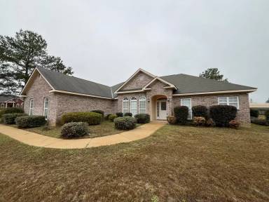 Main picture of 38 Kalin St