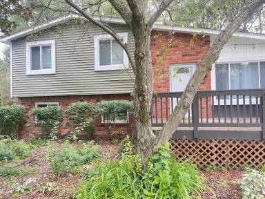 Main picture of 301 Burgess Dr