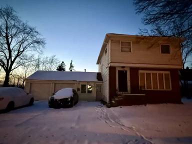 Main picture of 24 Sumner Pl