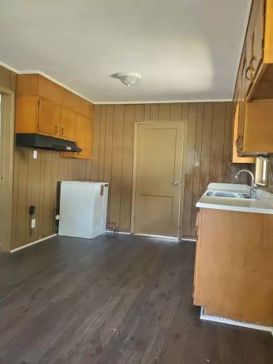Main picture of 310 Savannah Ave