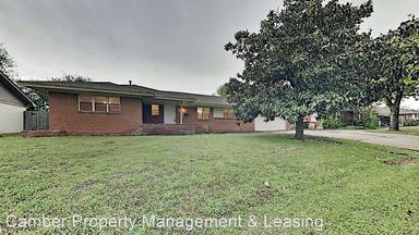 Main picture of 9606 Village Dr