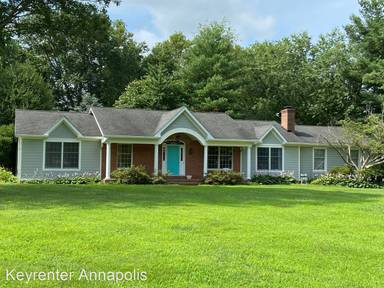 Main picture of 204 Governors Way N