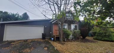 Main picture of 19728 21st Ave NW