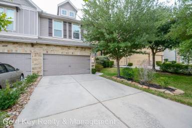 Main picture of 22 Cheswood Manor Dr