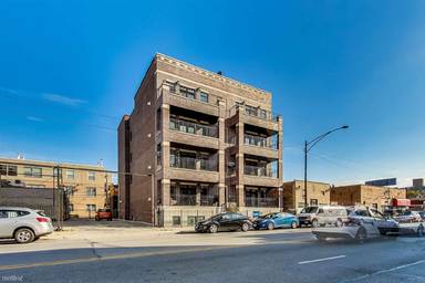 Main picture of 1324 W Grand Ave