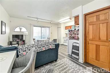 Main picture of 3214 Kennett Sq