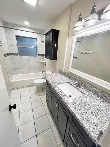 Main picture of 605 N Cherry St