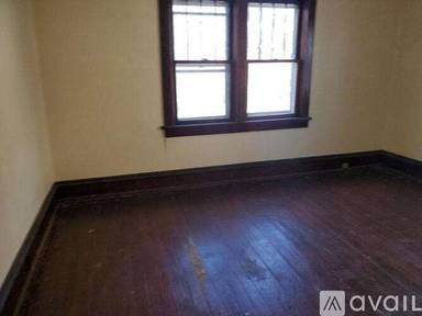 Main picture of 2410 Dunham St