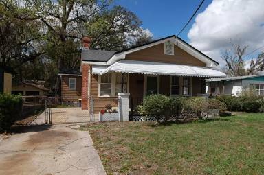 Main picture of 6914 Perry St