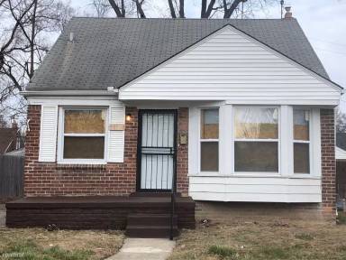 Main picture of 23844 Florence St