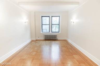 Main picture of 115 E 92nd St